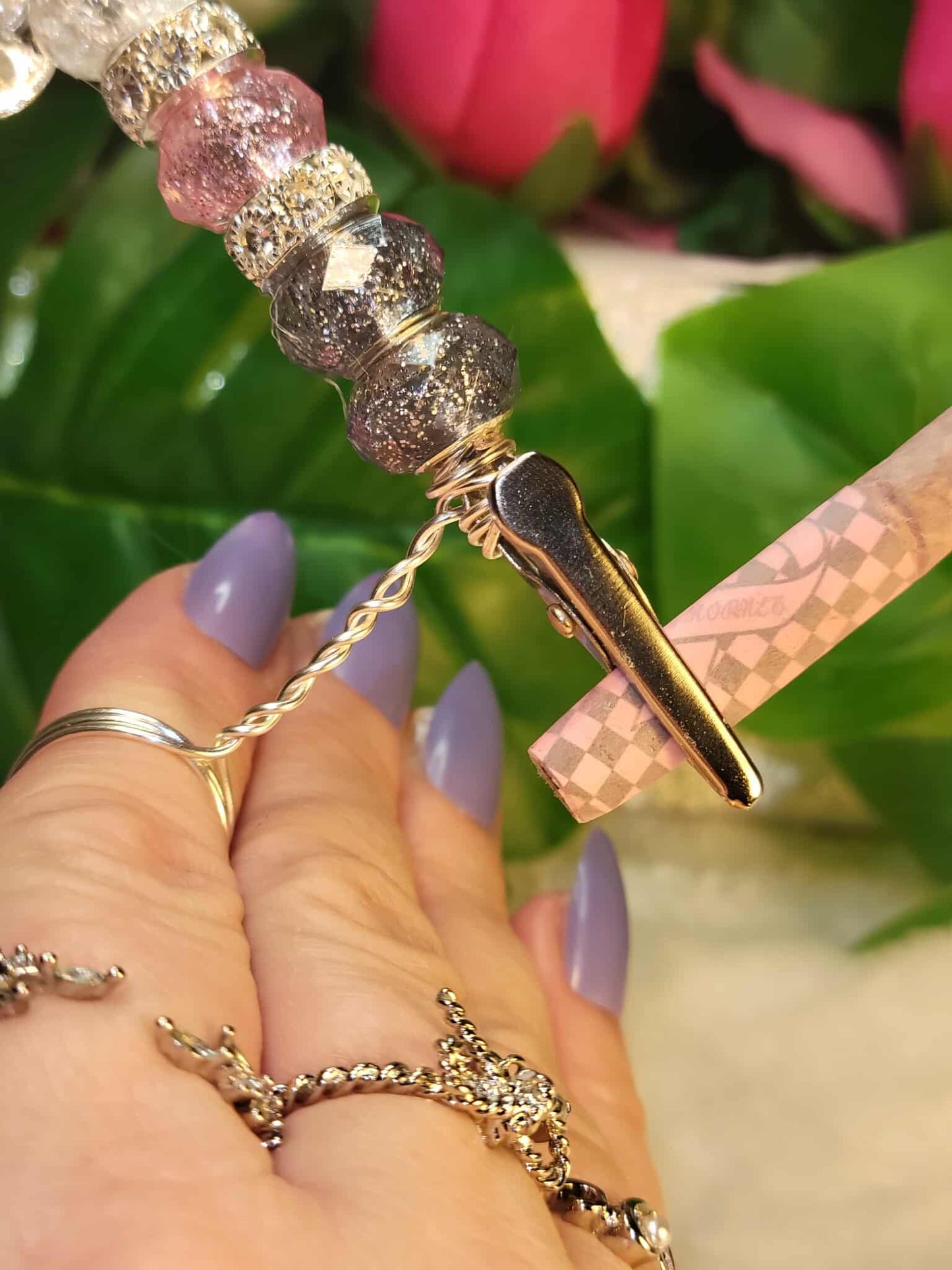 Crystal Flutter – Butterfly Bling Smoking Clip