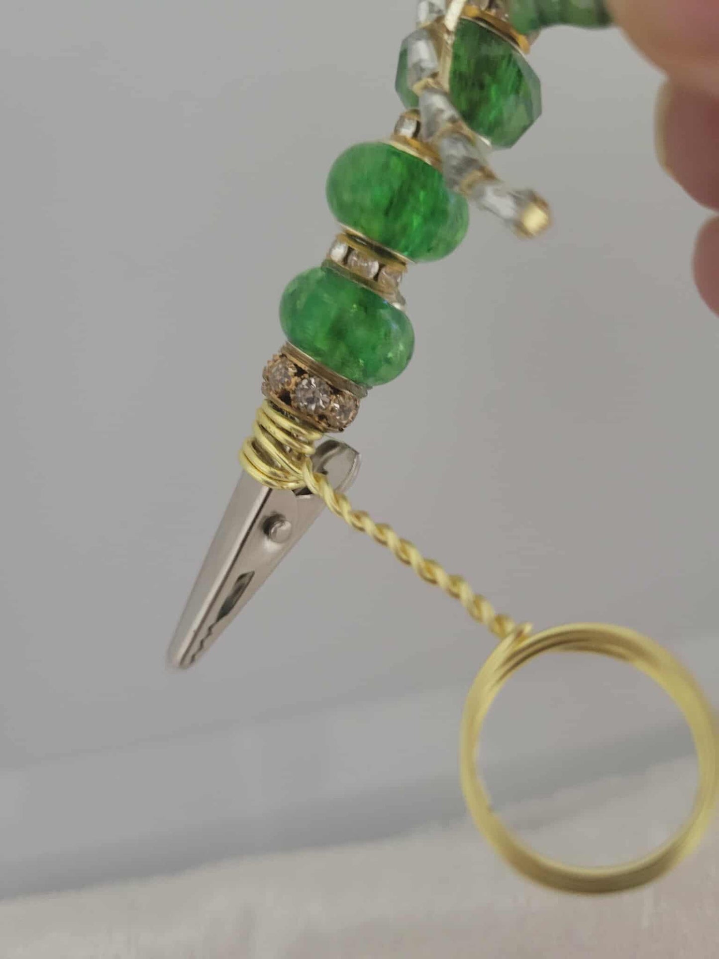 Emerald Flight: Radiant Green Dragonfly Smoking Clip