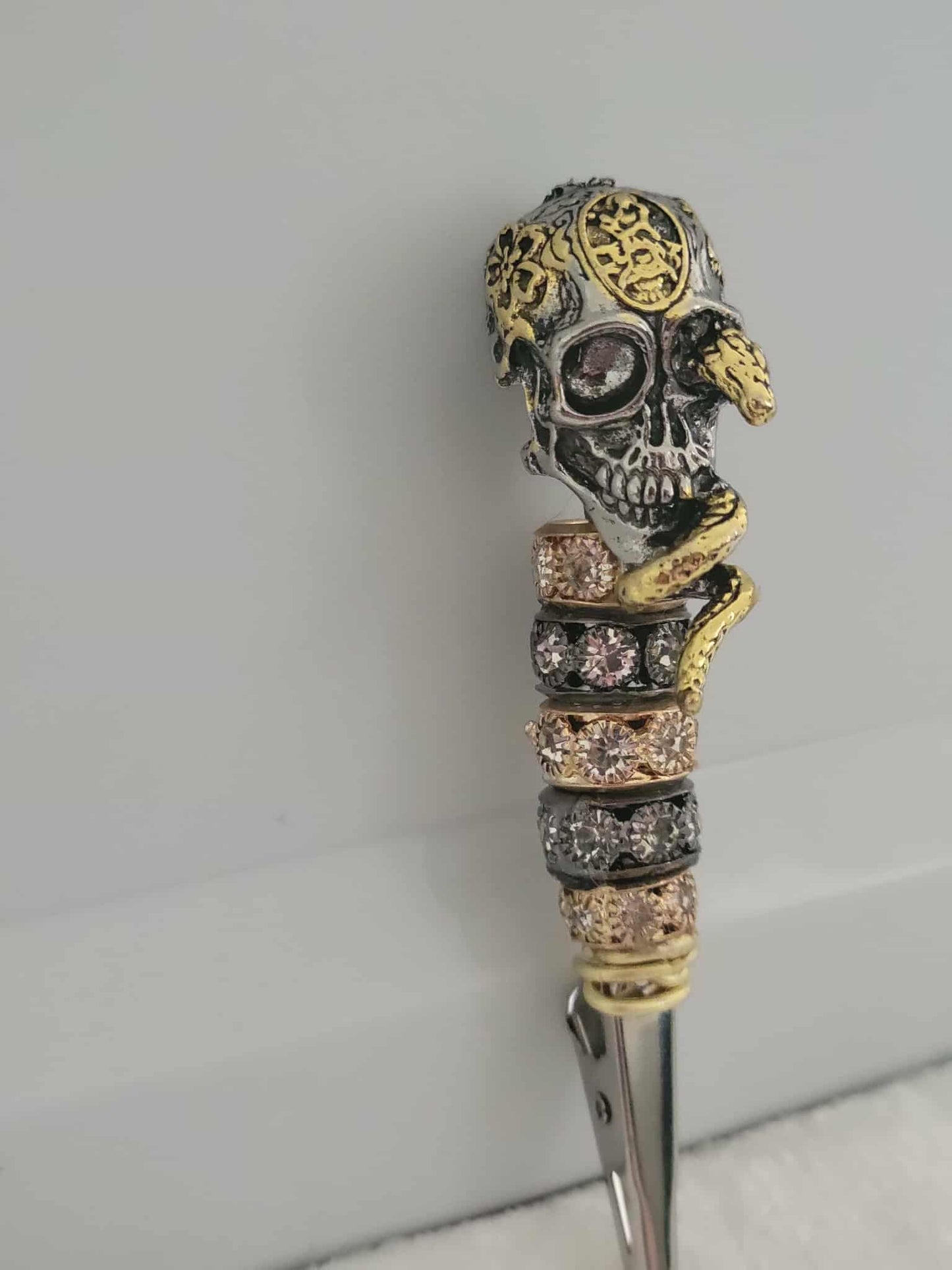 “Venom & Vice” Roach Clip