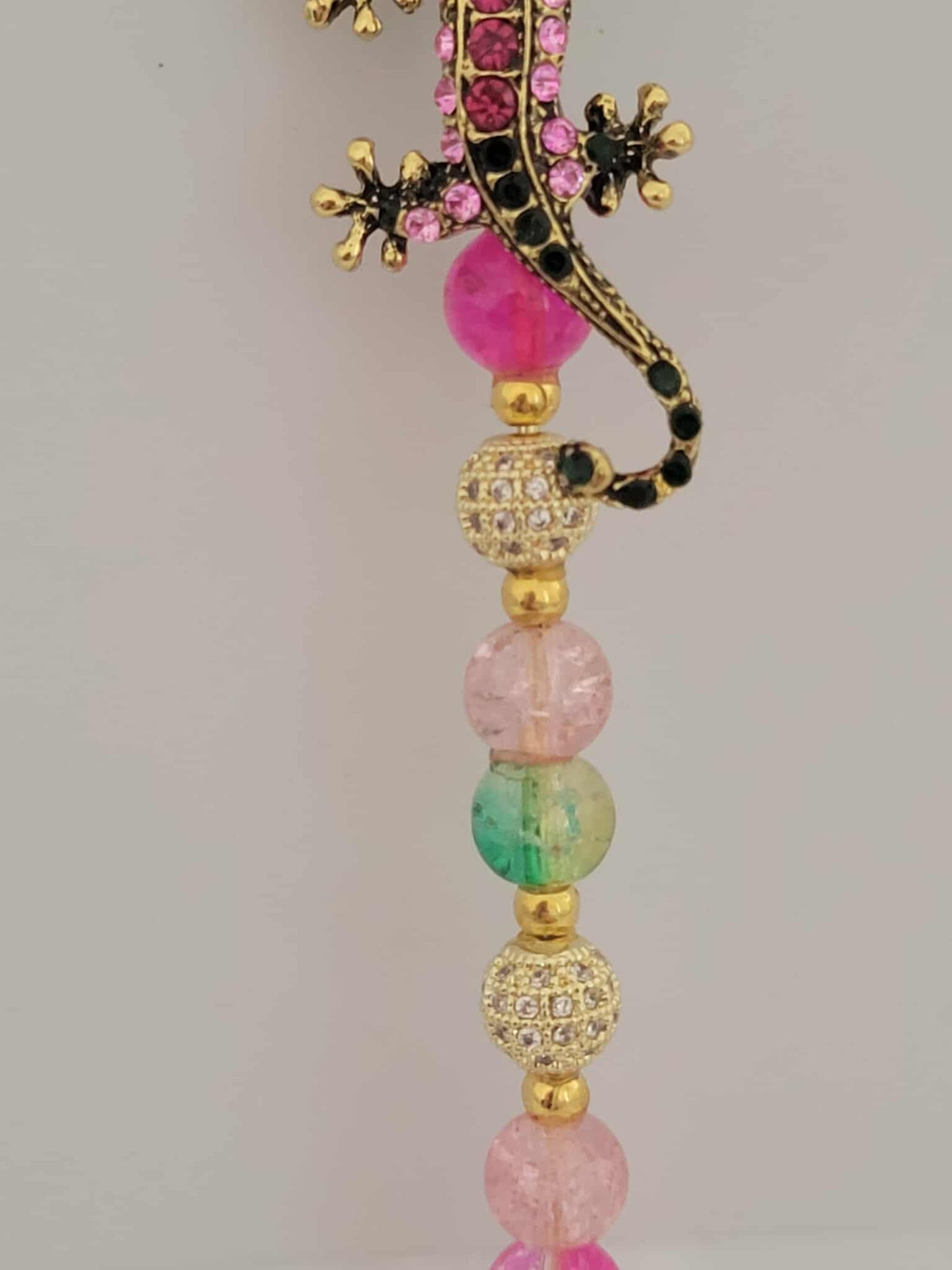 "Pink Lounge Lizard Roach Clip"