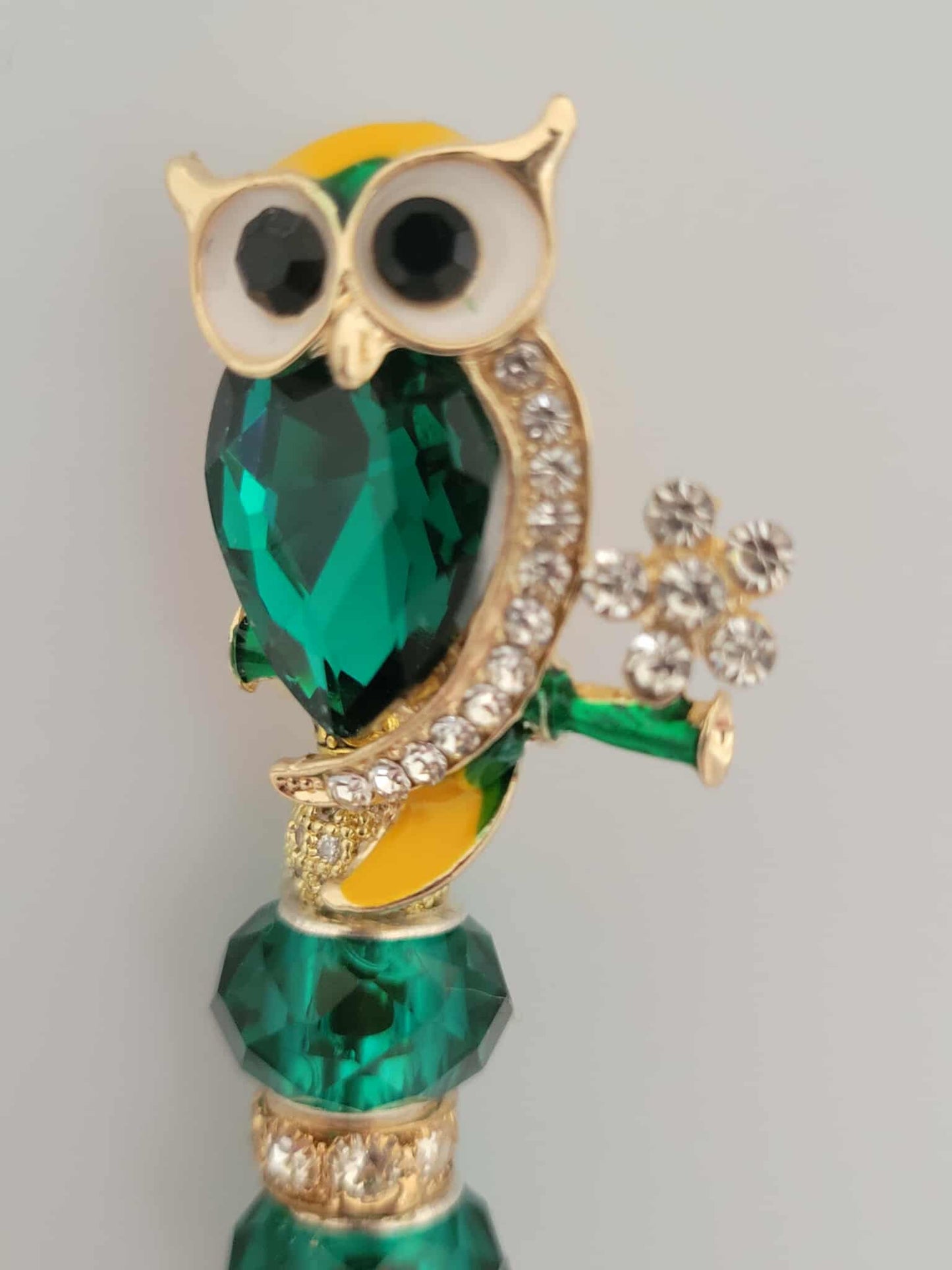 Emerald High & Wise Owl Roach Clip - Emerald Joint Holder