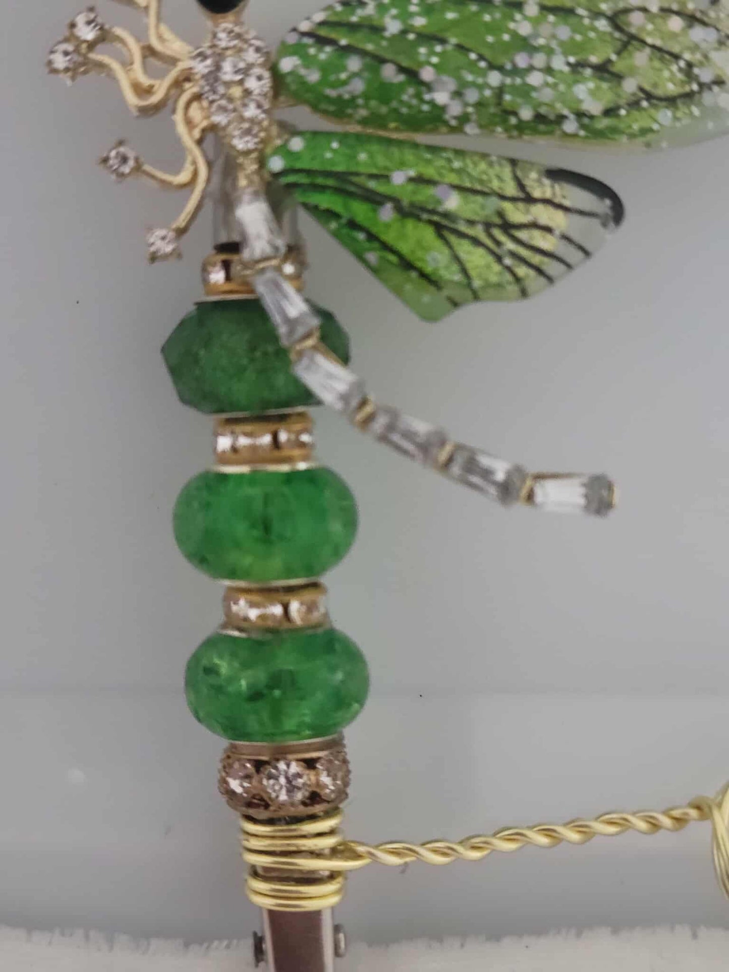 Emerald Flight: Radiant Green Dragonfly Smoking Clip