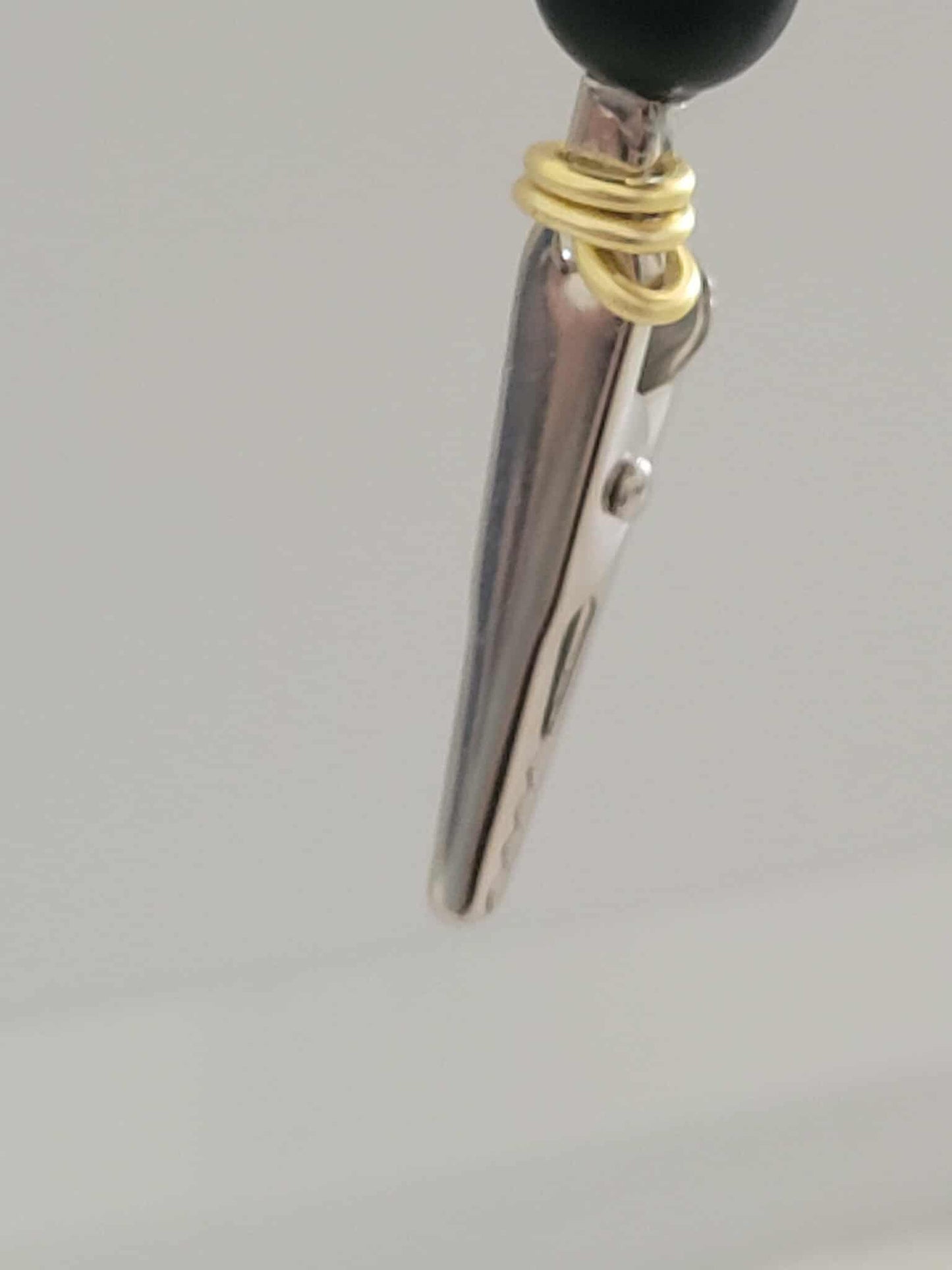 Midnight Rosary Roach Clip