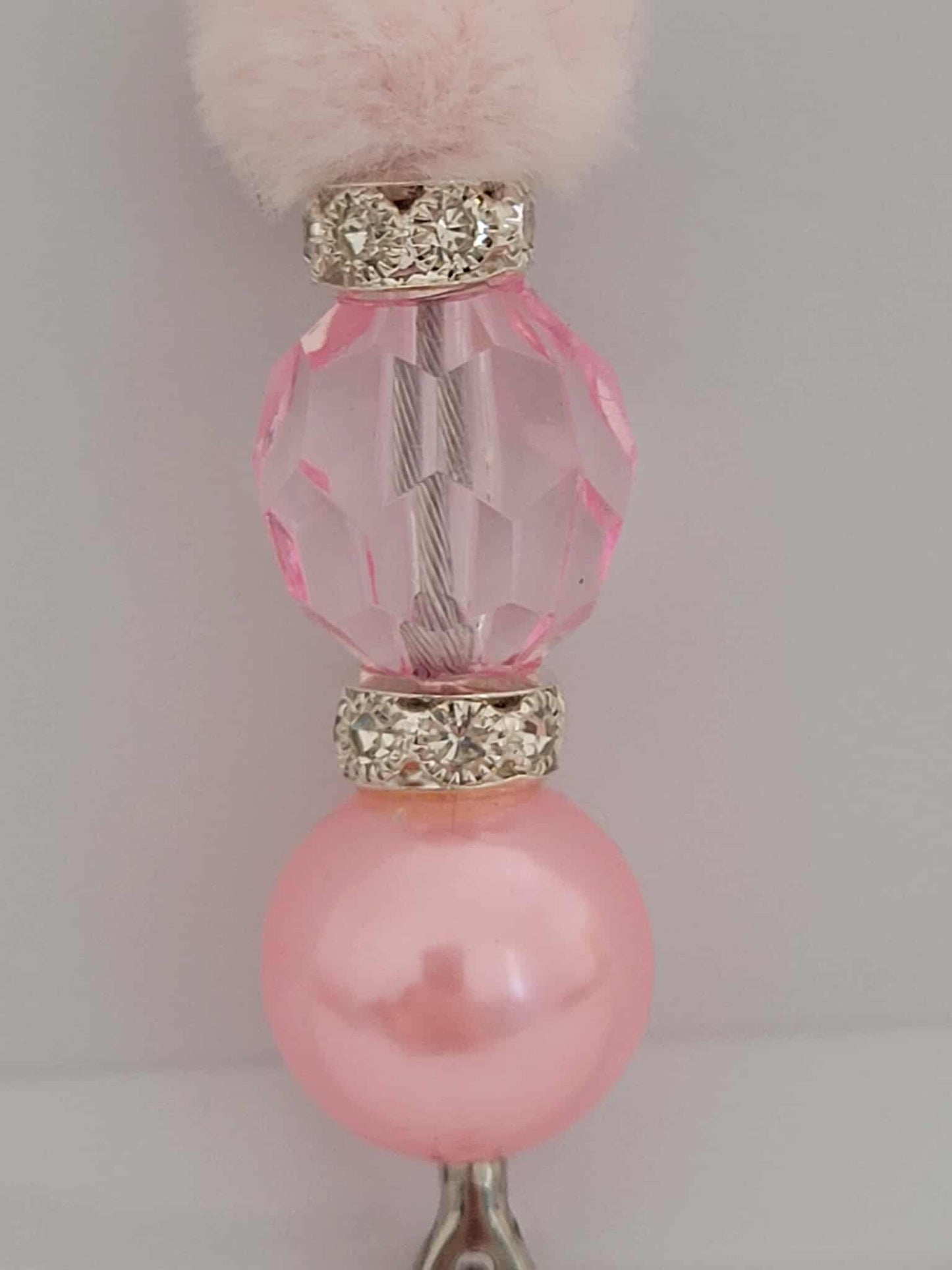 “Pink Pearl Puff Queen Roach Clip”