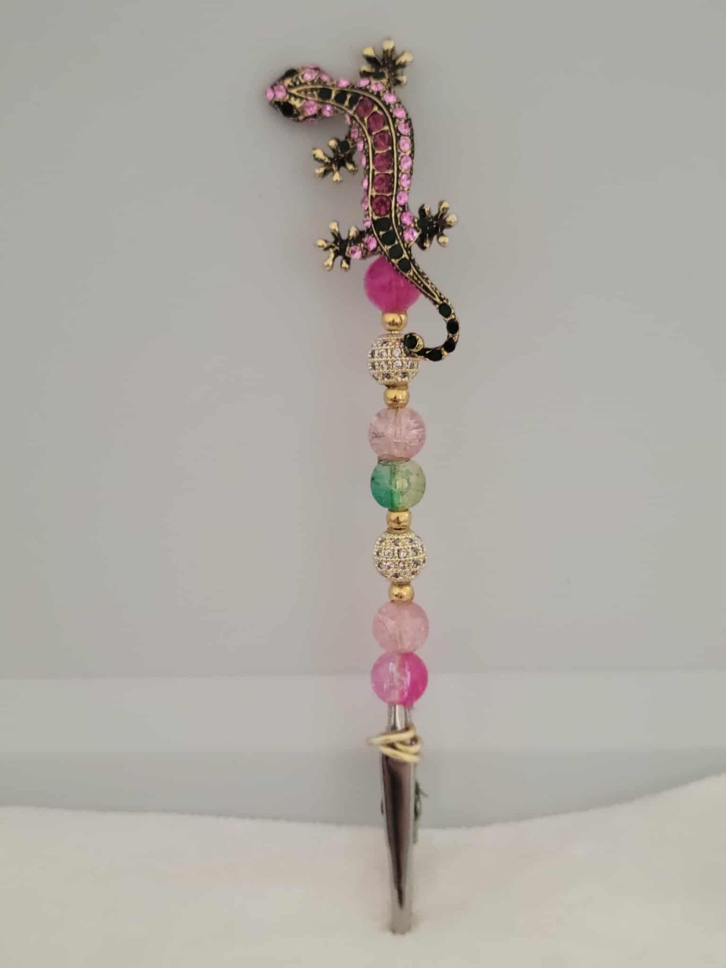 "Pink Lounge Lizard Roach Clip"