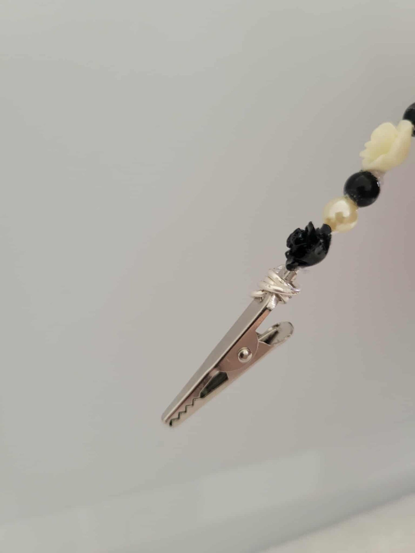 Gothic Romance Roach Clip
